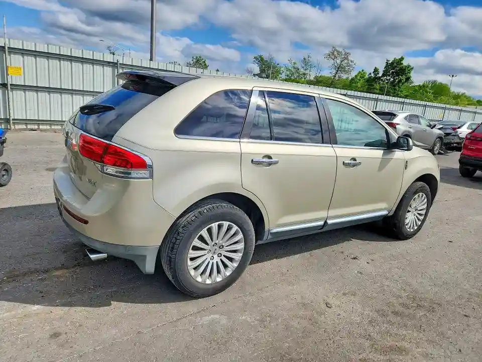 2LMDJ6JK9BBJ20222 2011 LINCOLN MKX-2