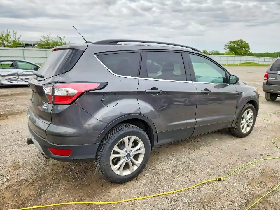 1FMCU9GD8JUA85562 2018 FORD ESCAPE-2