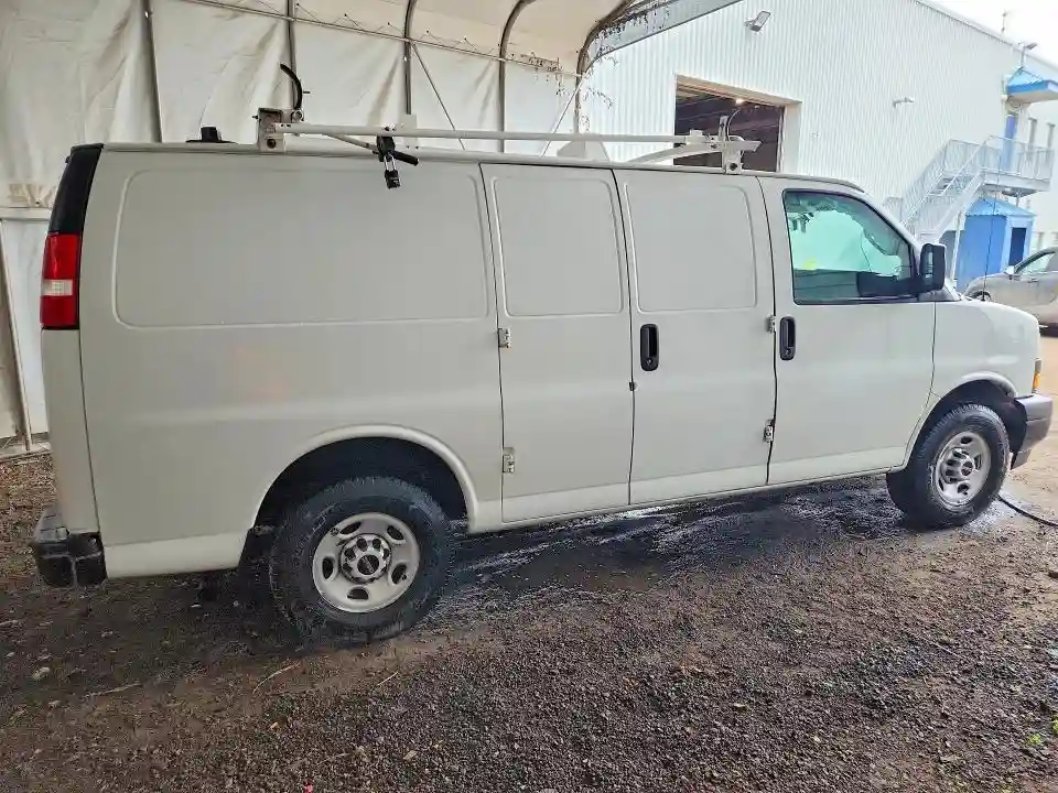 1GTW7AF78M1303902 2021 GMC SAVANA-2