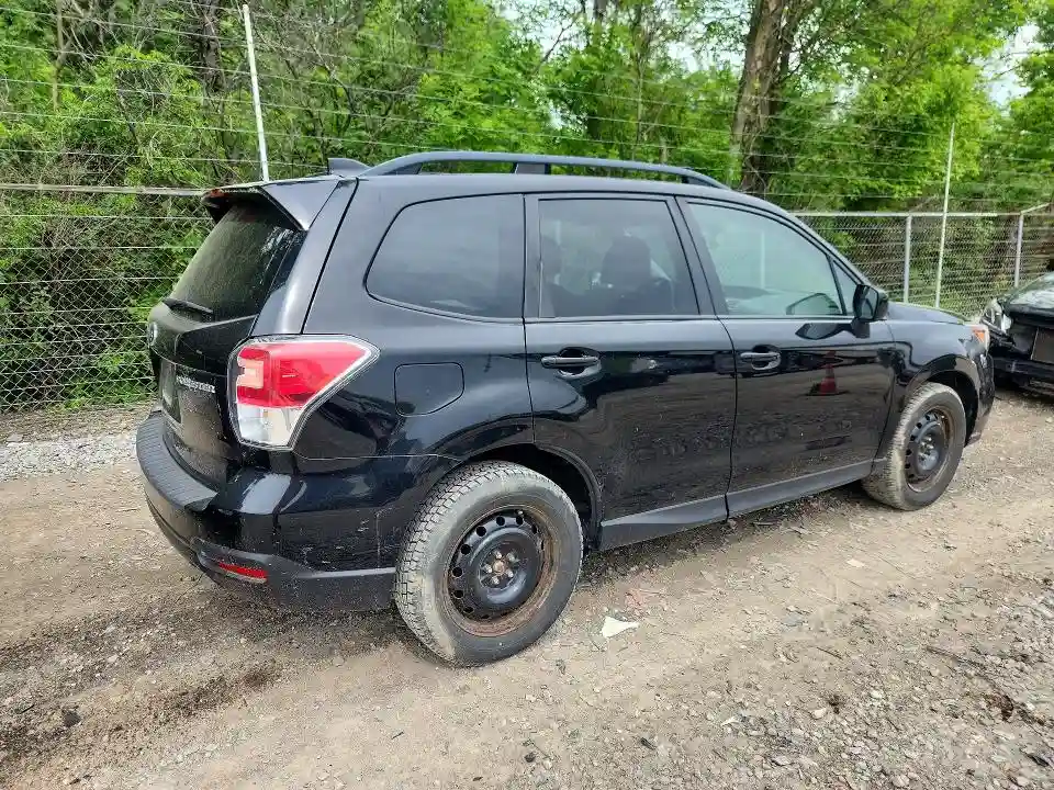 JF2SJAGC8JH410206 2018 SUBARU FORESTER-2
