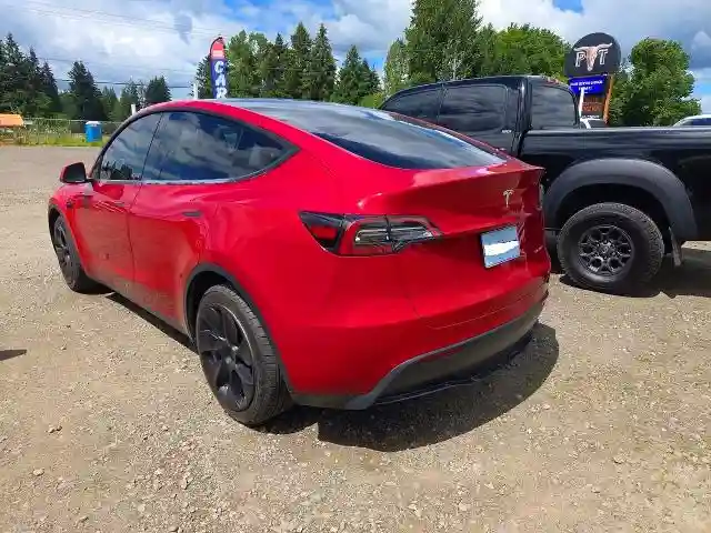 5YJYGDEE4MF233509 2021 TESLA MODEL Y-2