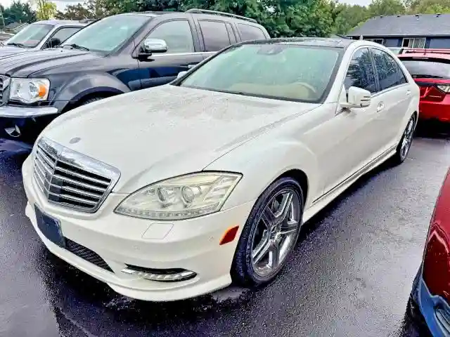 WDDNG7BB2BA387601 2011 MERCEDES-BENZ S-CLASS-1