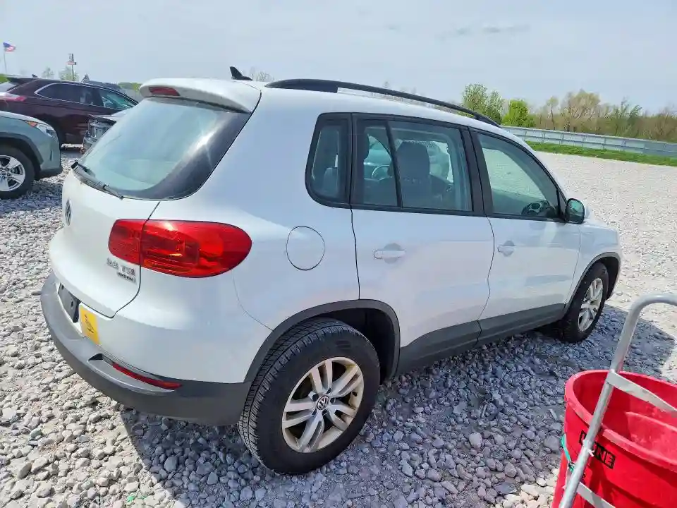 WVGBV7AX0FW512888 2015 VOLKSWAGEN TIGUAN-2