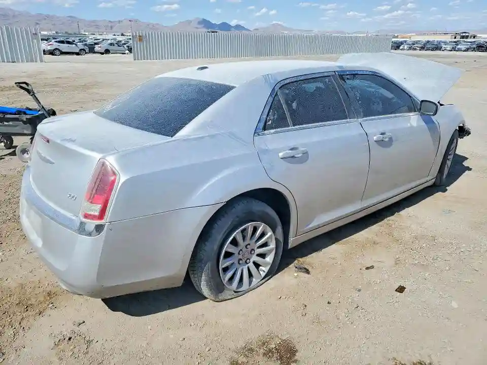 2C3CCAAG1CH216966 2012 CHRYSLER 300-2