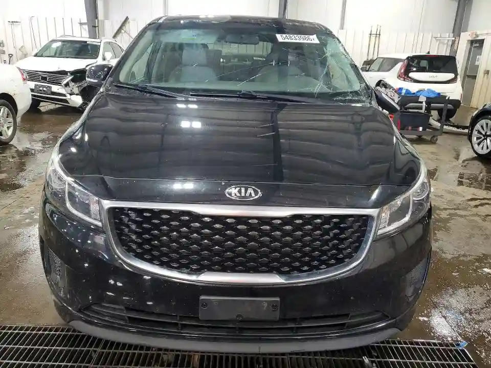 KNDMB5C1XG6099141 2016 KIA SEDONA-4