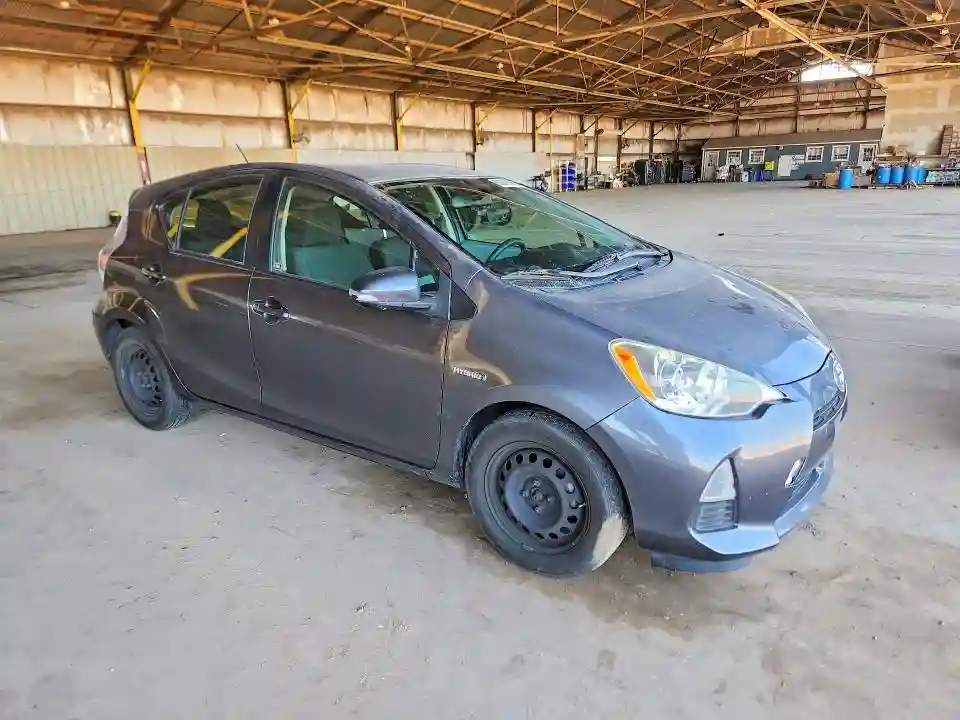 JTDKDTB30E1568725 2014 TOYOTA PRIUS-3