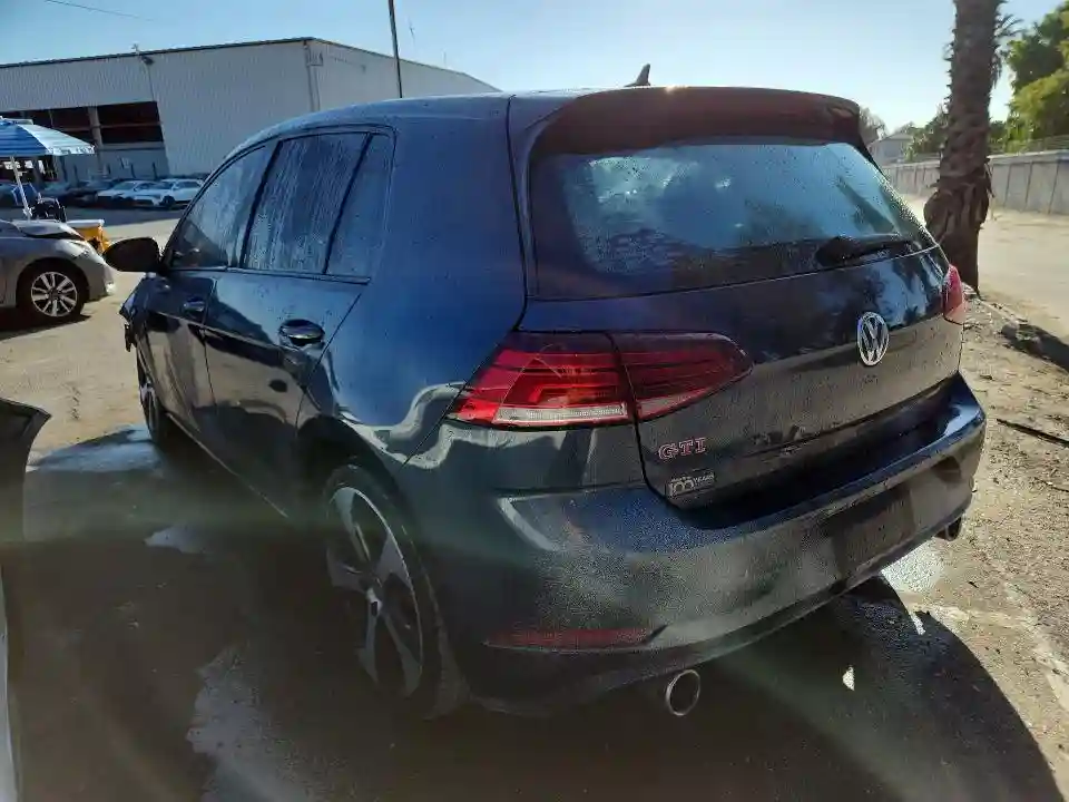 3VW6T7AU9KM015458 2019 VOLKSWAGEN GTI-1