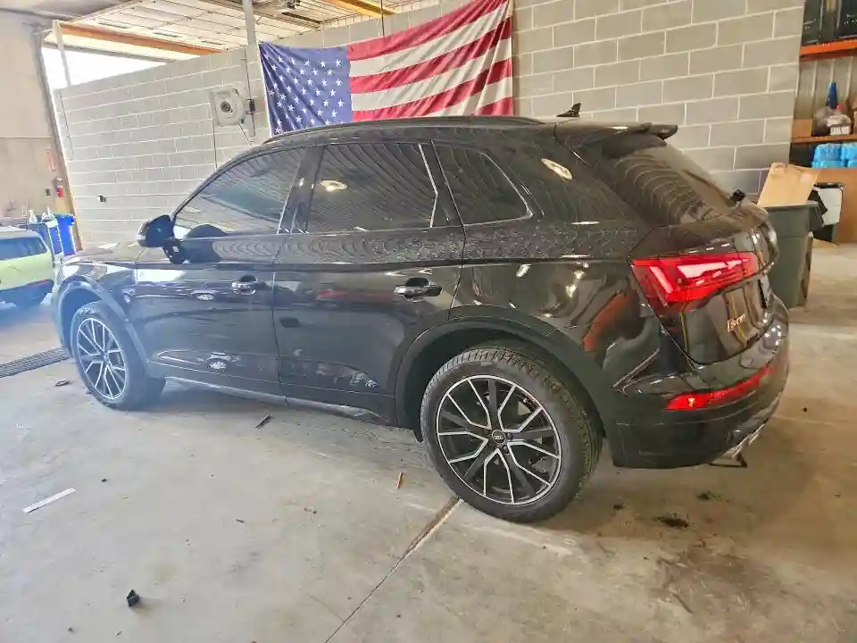 WA1B4AFY5M2041440 2021 AUDI SQ5-1