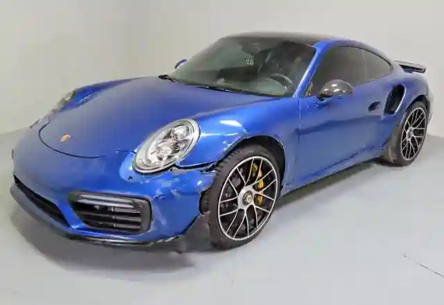 WP0AD2A91JS156295 2018 PORSCHE 911-1