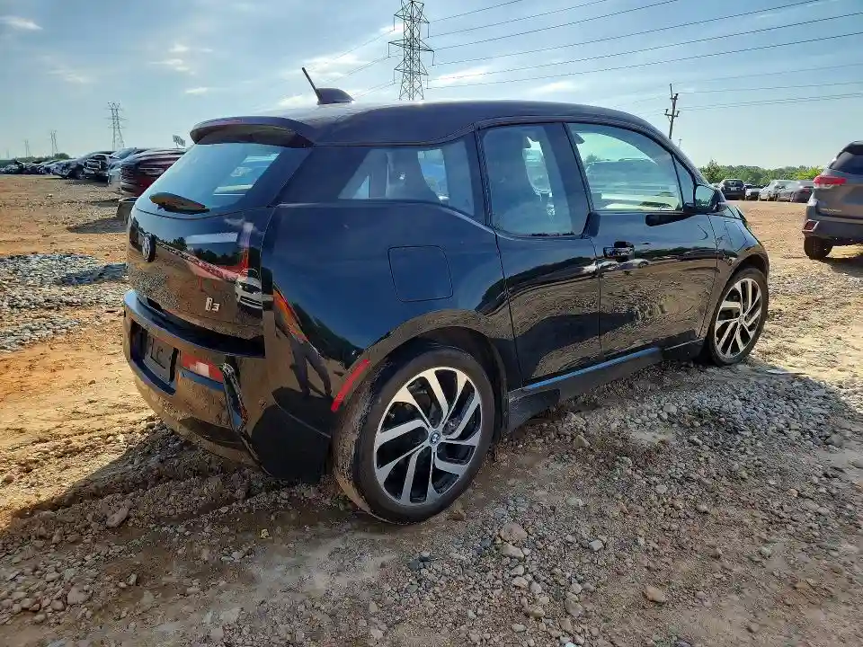 WBY1Z4C52GV506076 2016 BMW I SERIES-2