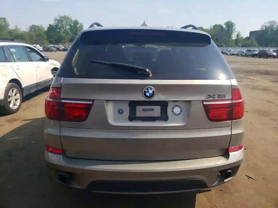 5UXZV4C5XBL403250 2011 BMW X5-5