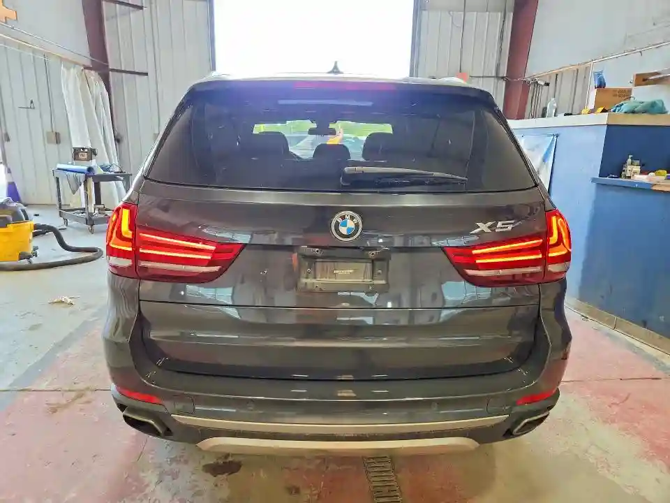 5UXKR0C50J0X86632 2018 BMW X5-5