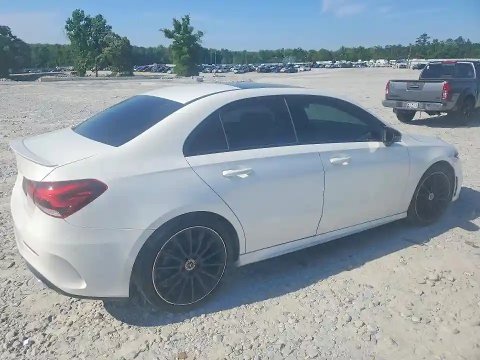 WDD3G4EB8KW005849 2019 MERCEDES BENZ A-CLASS-2