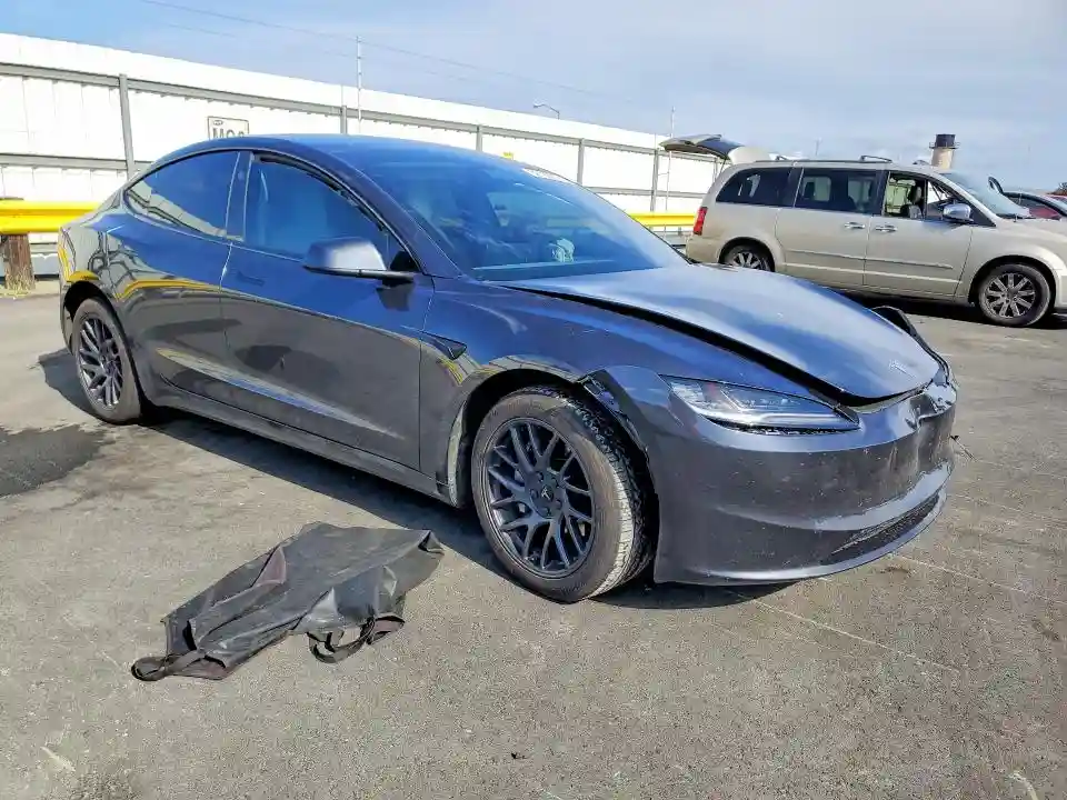 5YJ3E1EB8RF793397 2024 TESLA MODEL 3-3