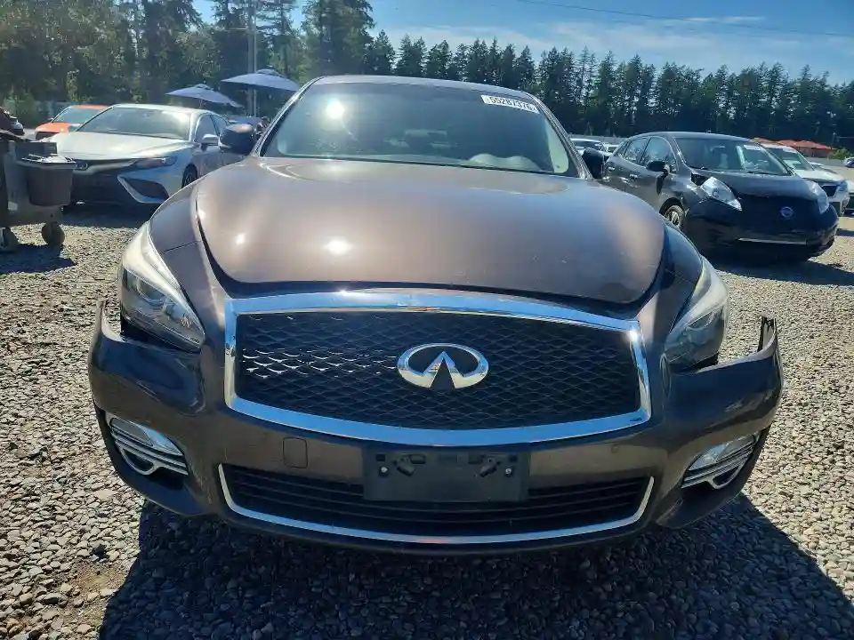 JN1BY1AR2JM220175 2018 INFINITI Q70-4