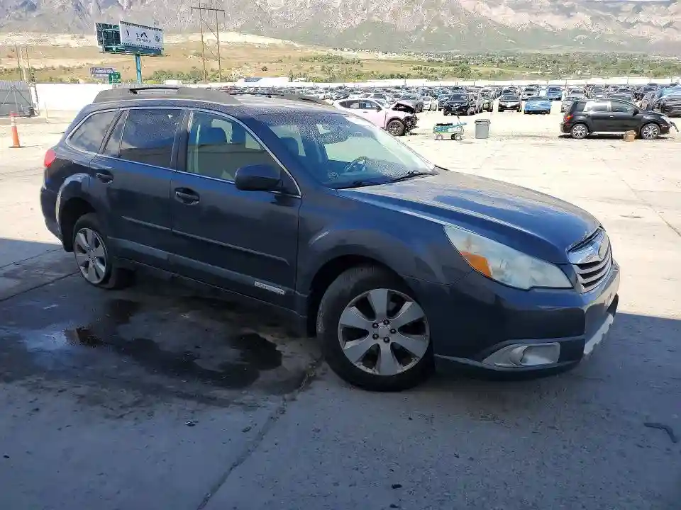 4S4BRBLC8B3398815 2011 SUBARU OUTBACK-3