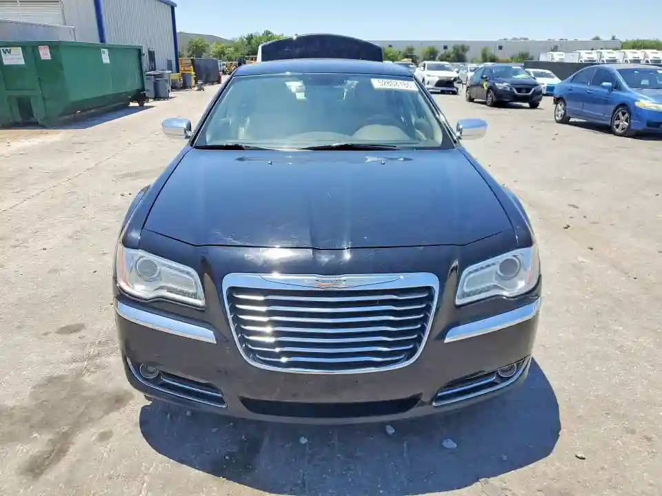 2C3CCAEG3DH620377 2013 CHRYSLER 300-4
