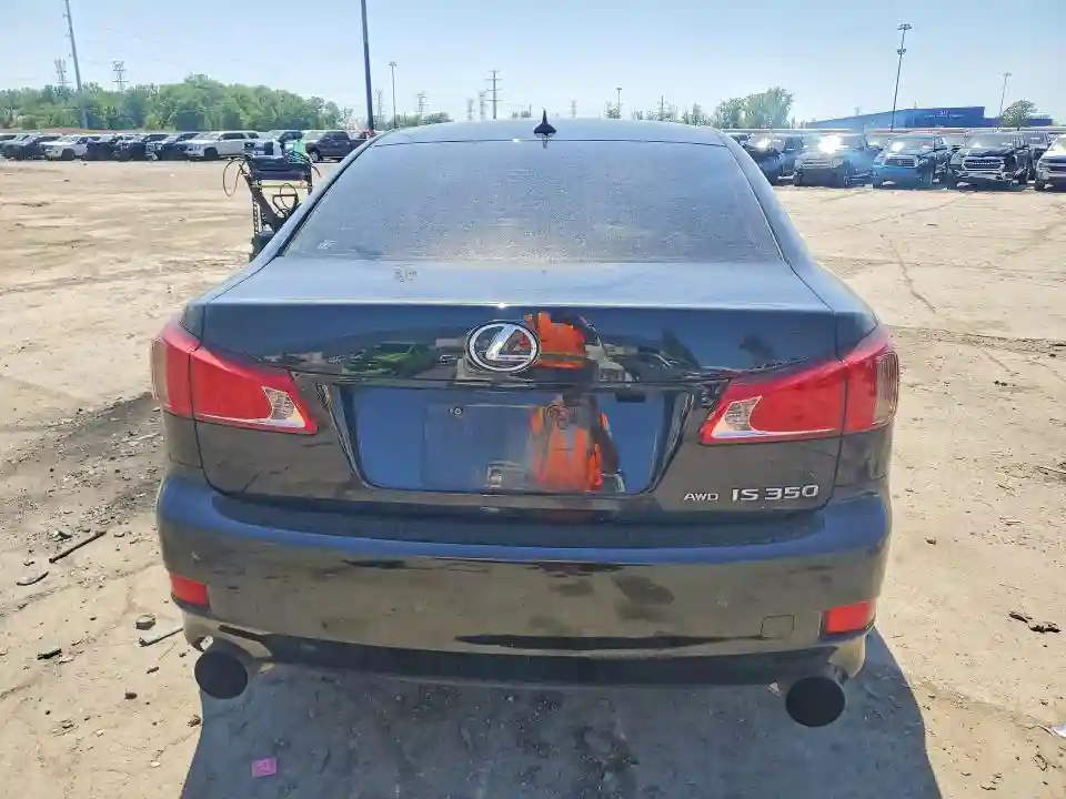 JTHCE5C20B5001050 2011 LEXUS IS-5