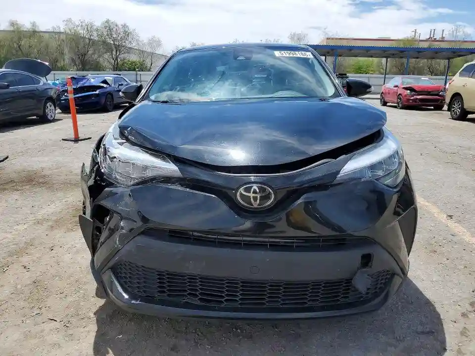 JTNKHMBX9M1115601 2021 TOYOTA C-HR-4