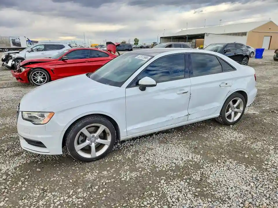 WAUACGFFXF1091813 2015 AUDI A3-0
