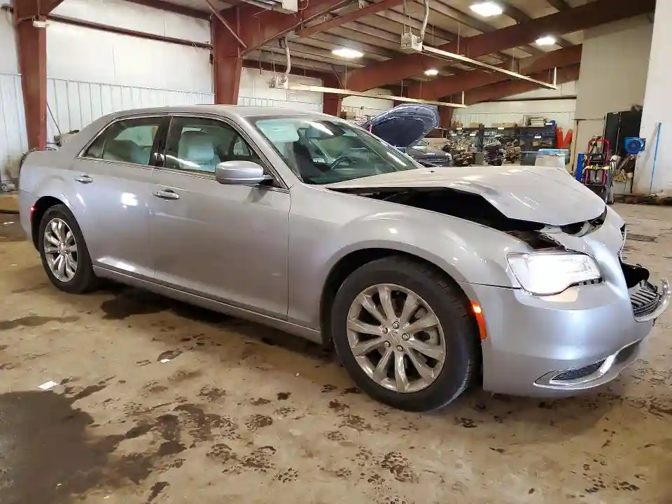 2C3CCARGXHH571372 2017 CHRYSLER 300-3