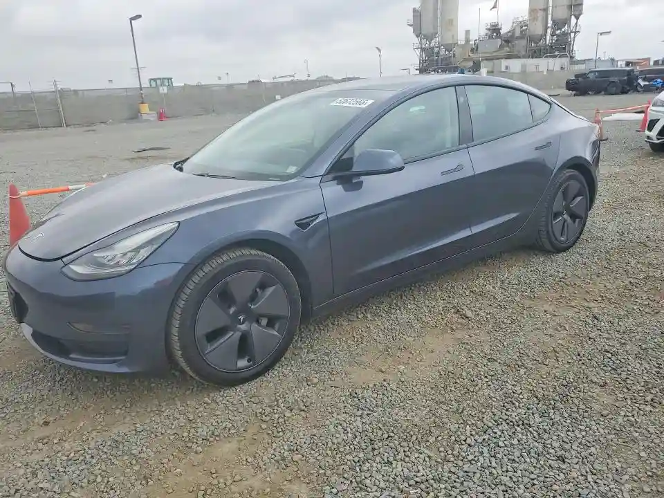 5YJ3E1EA9MF850304 2021 TESLA MODEL 3-0