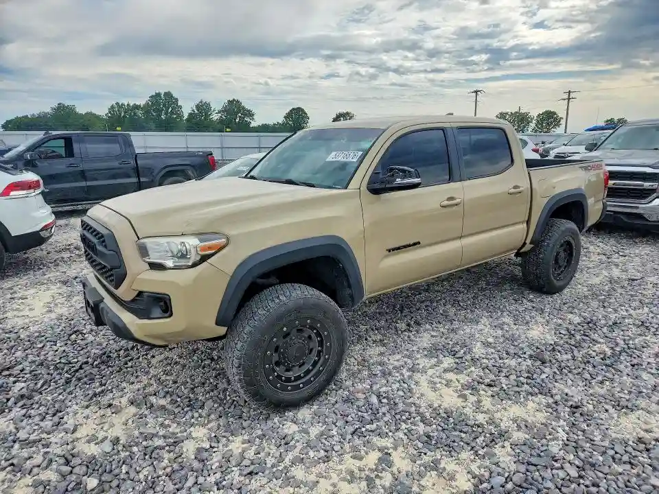 5TFCZ5AN8HX112056 2017 TOYOTA TACOMA-0