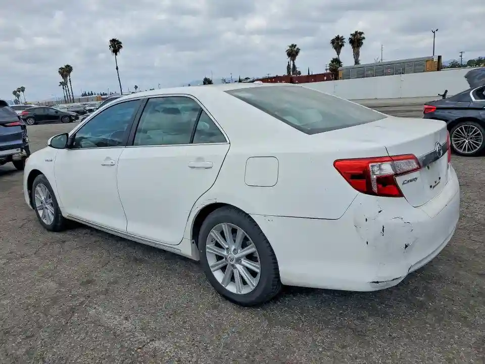 4T1BD1FK8CU015222 2012 TOYOTA CAMRY SOLA-1