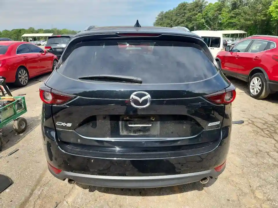 JM3KFACM7J1372949 2018 MAZDA CX-5-5