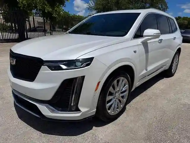 1GYKPCRS4MZ181724 2021 CADILLAC XT6-0