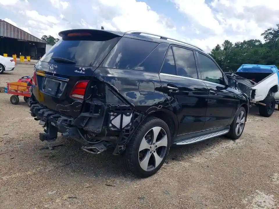 4JGDA5HB9HA898942 2017 MERCEDES-BENZ GLE-CLASS-2