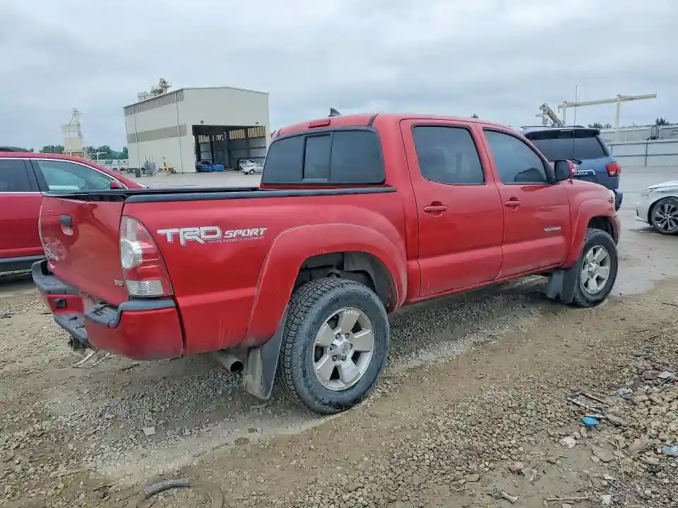 3TMLU4ENXFM176007 2015 TOYOTA TACOMA-2