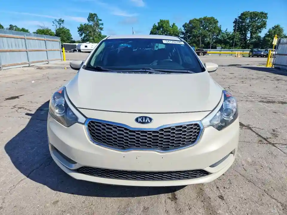 KNAFK4A62E5140282 2014 KIA FORTE-4