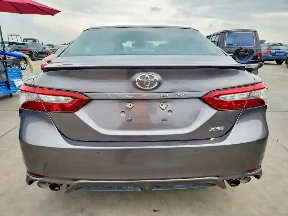 4T1B61HK8JU119715 2018 TOYOTA CAMRY-5