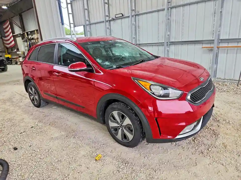 KNDCC3LC2H5061649 2017 KIA NIRO-3