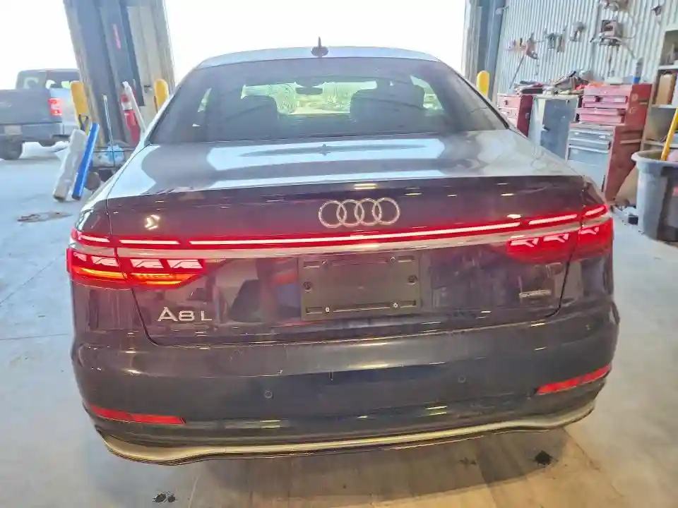WAULDAF86PN008988 2023 AUDI A8-5