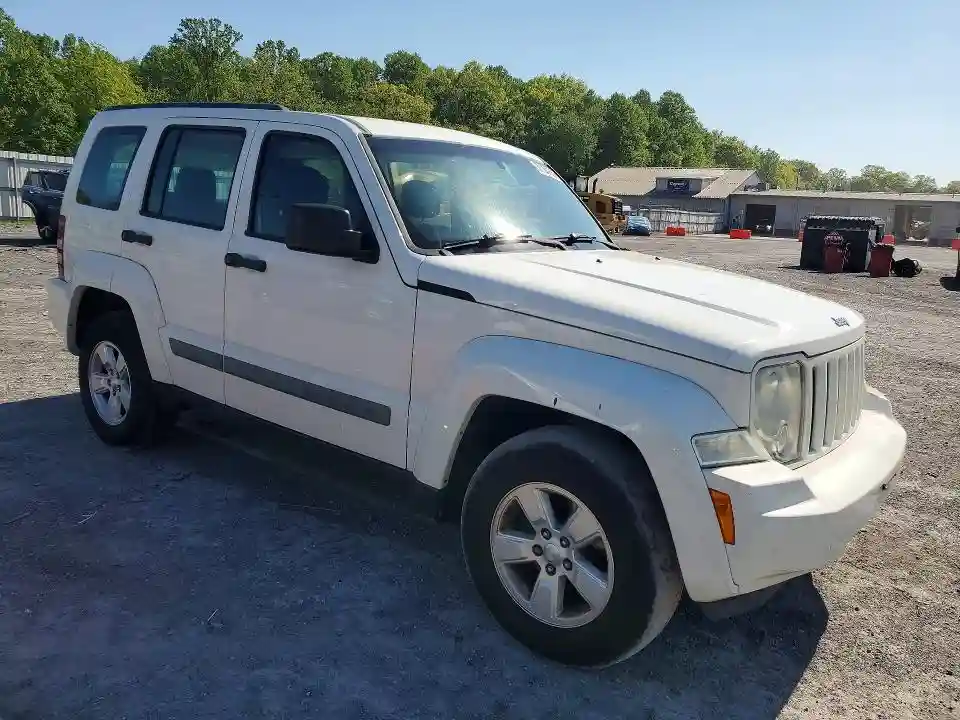 1J4PN2GK5AW133025 2010 JEEP LIBERTY-3