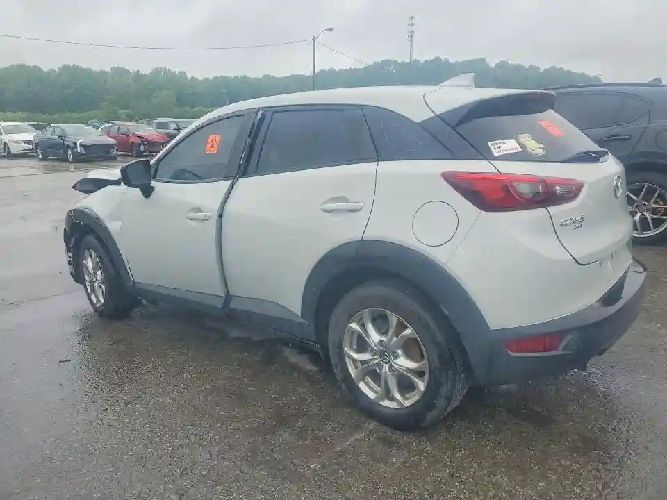 JM1DKFB71J0314413 2018 MAZDA CX-3-1