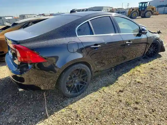 YV1612FS4D1224765 2013 VOLVO S60-2