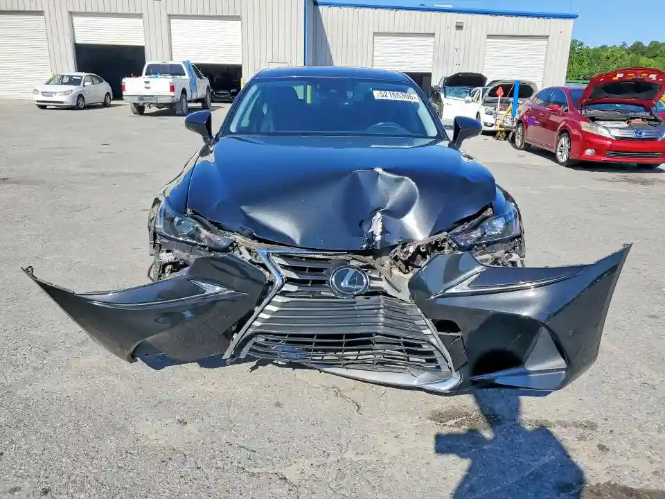 JTHBA1D25J5073164 2018 LEXUS IS-4