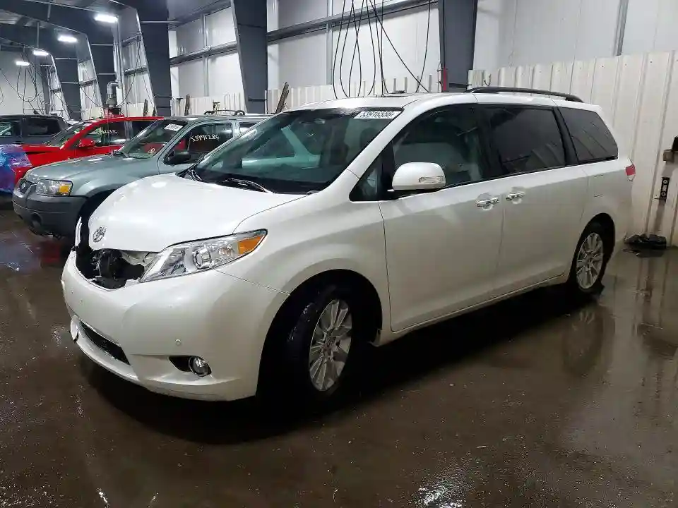 5TDDK3DC6DS066847 2013 TOYOTA SIENNA-0