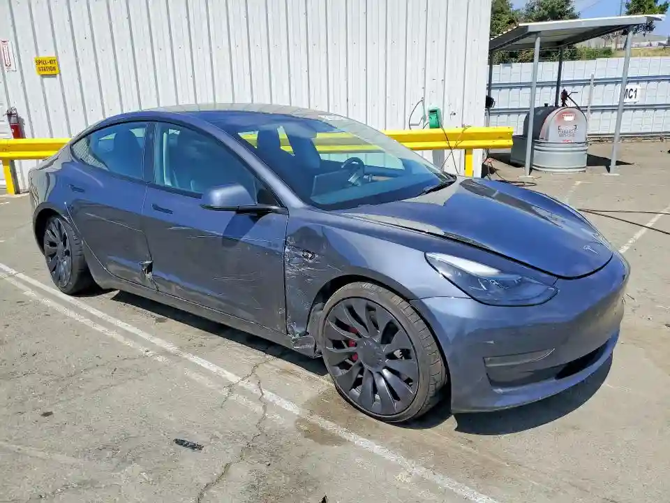 5YJ3E1EC7PF383860 2023 TESLA MODEL 3-3