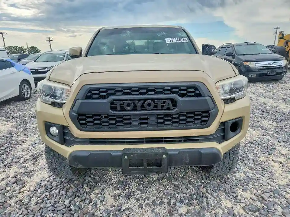 5TFCZ5AN8HX112056 2017 TOYOTA TACOMA-4