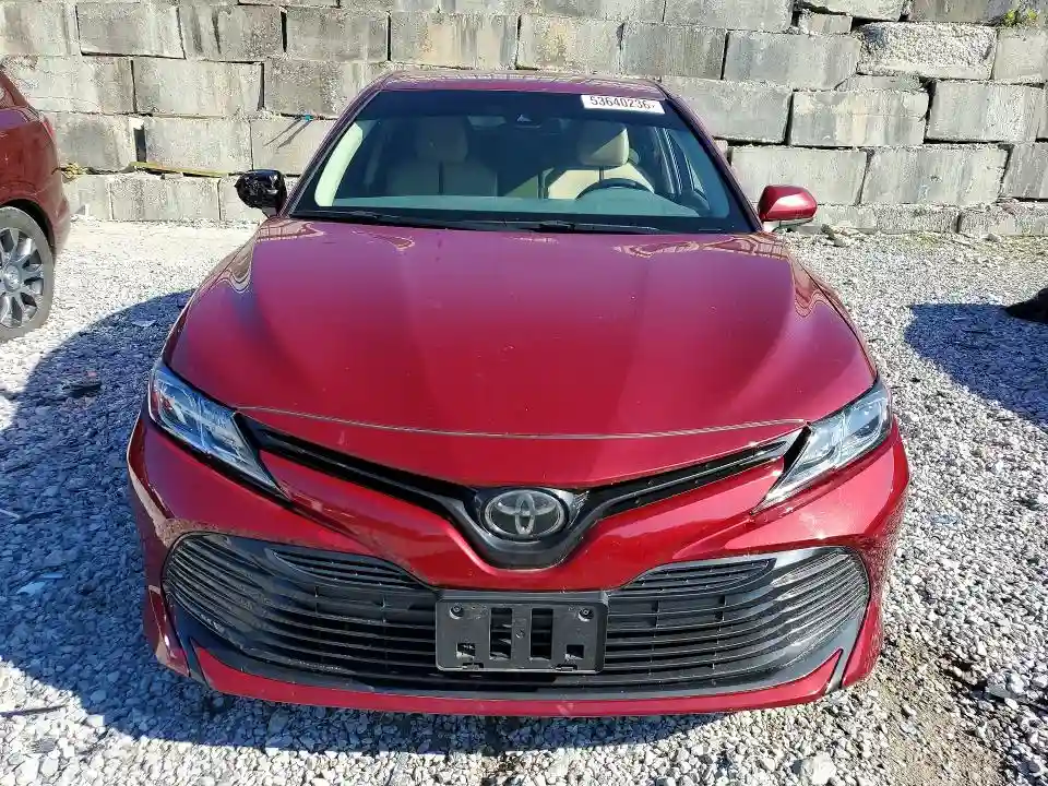 4T1B11HK1JU622338 2018 TOYOTA CAMRY-4