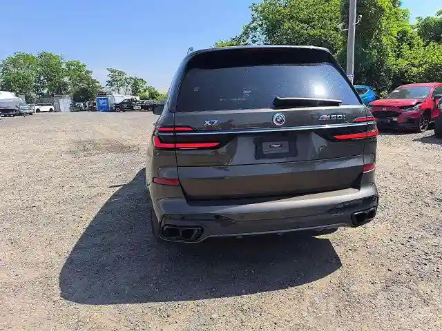5UX33EM04P9R91655 2023 BMW X7-5