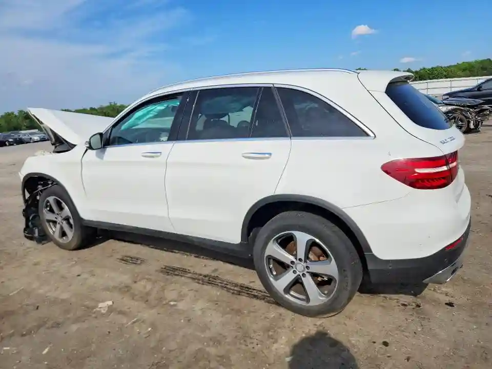 WDC0G4KB5HF140274 2017 MERCEDES-BENZ GLC-CLASS-1