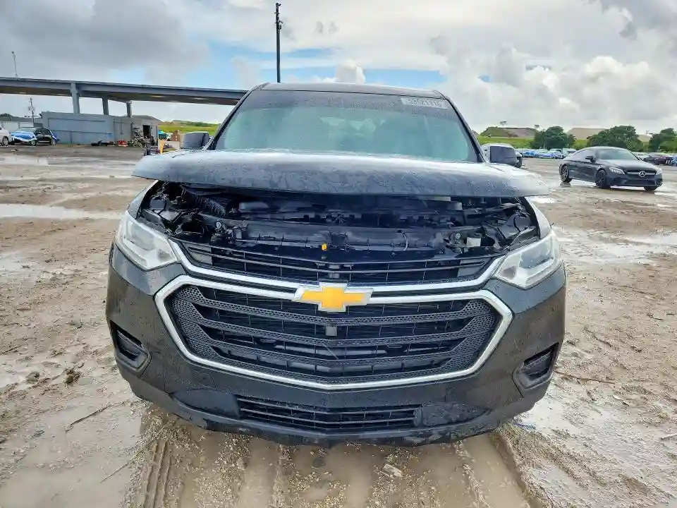 1GNERFKW8KJ269643 2019 CHEVROLET TRAVERSE-4