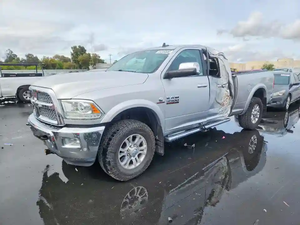 3C63R3EL3JG271467 2018 RAM 3500-0