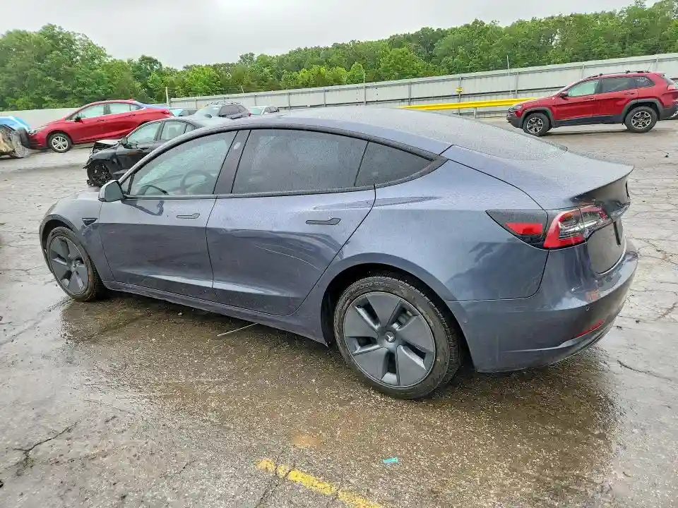 5YJ3E1EB5NF123767 2022 TESLA MODEL 3-1