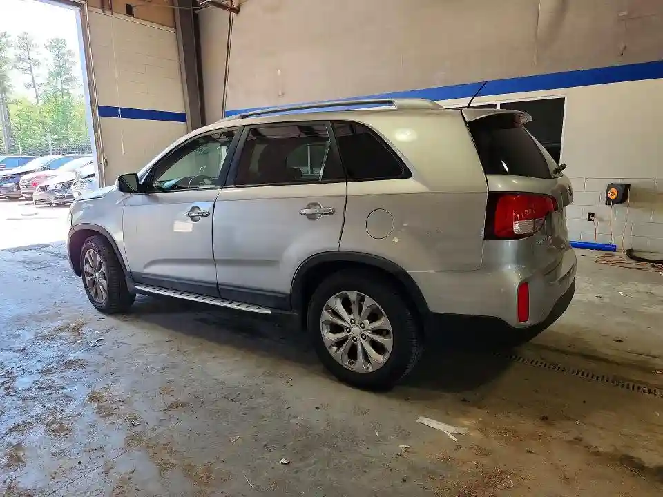 5XYKU4A73FG632641 2015 KIA BORREGO-1